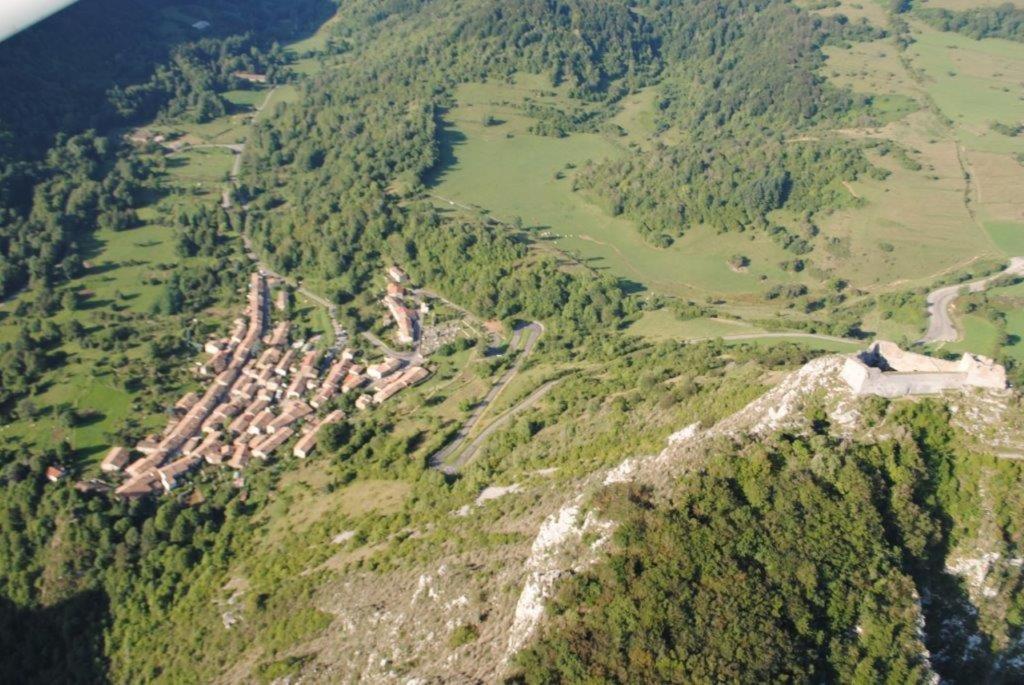 Nature Cathare Leran Exterior photo